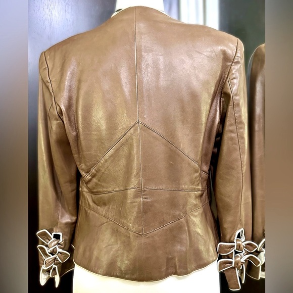 VALENTINO Garavani vintage 💯 Lambskin jacket | Beautiful pre-loved condition - Picture 2 of 9